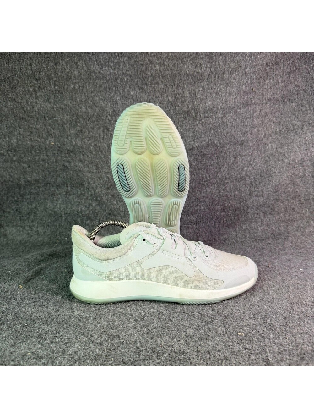 Lululemon Strongfeel Train Vapour White Icy Lavender Womens Size 9 Sneakers